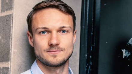 IST-Dozent und Gründer, Tom Hackenberg, erklärt im kostenfreien IST-Webinar, wie man aus einer innovativen Idee ein erfolgreiches Unternehmen macht. (Foto: © IST-Hochschule für Management)
Tom Hackenberg.