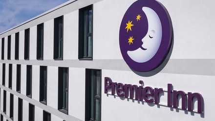 Der Hotelkonzern Whitbread zieht eine positive Bilanz für das 3. Quartal des laufenden Geschäftsjahres (2022/23). (Foto: © Premier Inn Deutschland)
Der Hotelkonzern Whitbread zieht eine positive Bilanz für das 3. Quartal des laufenden Geschäftsjahres (2022/23).