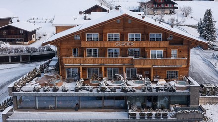 Das Boutiquehotel & Restaurant Glacier im Winter. (Foto © Boutiquehotel & Restaurant Glacier)
Außenansicht: Boutiquehotel & Restaurant Glacier.