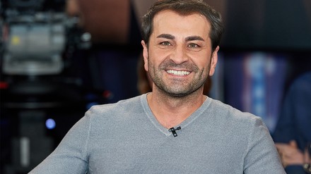 Spitzenkoch Ali Güngörmüs kooperiert nun mit dem Gastro-Lieferdienst voilá. (Foto: © Georg Wendt/dpa)
Ali Güngörmüs