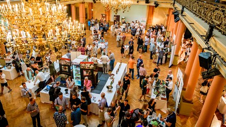 Die Cider World Expo 2023 wartet mit vielen Geschmacksrevolutionen auf. (Foto: © Apfelwein International-UG-Frankfurt/ Armin-RItter und Gina Hartwich)
Eindrücke von der Cider World Expo.