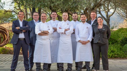 Das Team des Restaurants „Le Faventia“. (Foto: © Le Faventia)
Gruppenfoto zeigt das Team des Restaurants "Le Faventia)