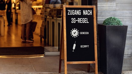 Bisher mussten Geimpfte und Genesene im Restaurant noch einen Test vorweisen. (Foto: © BIHLMAYERFOTOGRAFIE/stock.adobe.com)
2G-Regelung