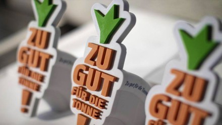 Der „Zu gut für die Tonne“-Wettbewerb hat die 14 Finalisten bekannt gegeben. (© BMEL/photothek/Janine Schmitz)
Das Logo von „Zu gut für die Tonn“