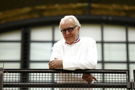 Mit dem Ômer“ eröffnete Alain Ducasse bereits sein zweites Restaurant in Monte Carlo. (© picture alliance/Pool/Cyril Moreau /Maxppp/MAXPPP/dpa)
Spitzenkoch Alain Ducasse